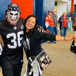 Meet your Posher, Lizbeth